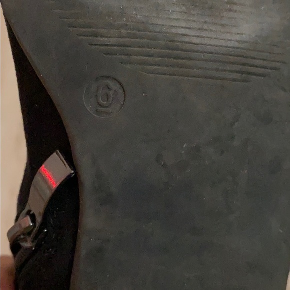 Heeled boots - Picture 3 of 3